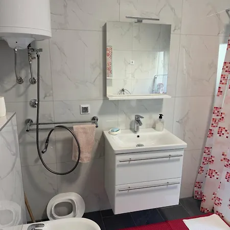 Apartament La Bella 3* *